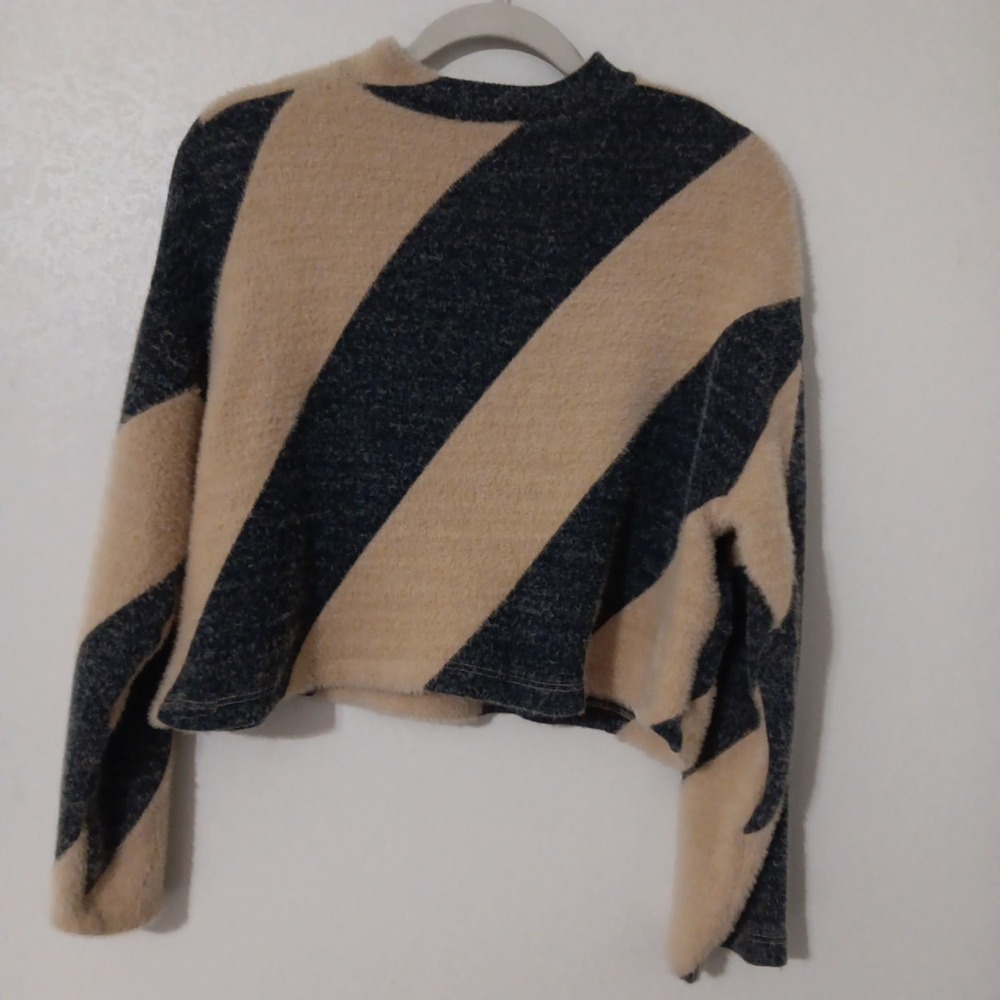 Maeve Black and Tan Striped Cropped Crewneck Sweater